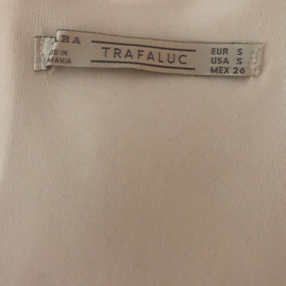 Zara dress - Picture 6 of 6